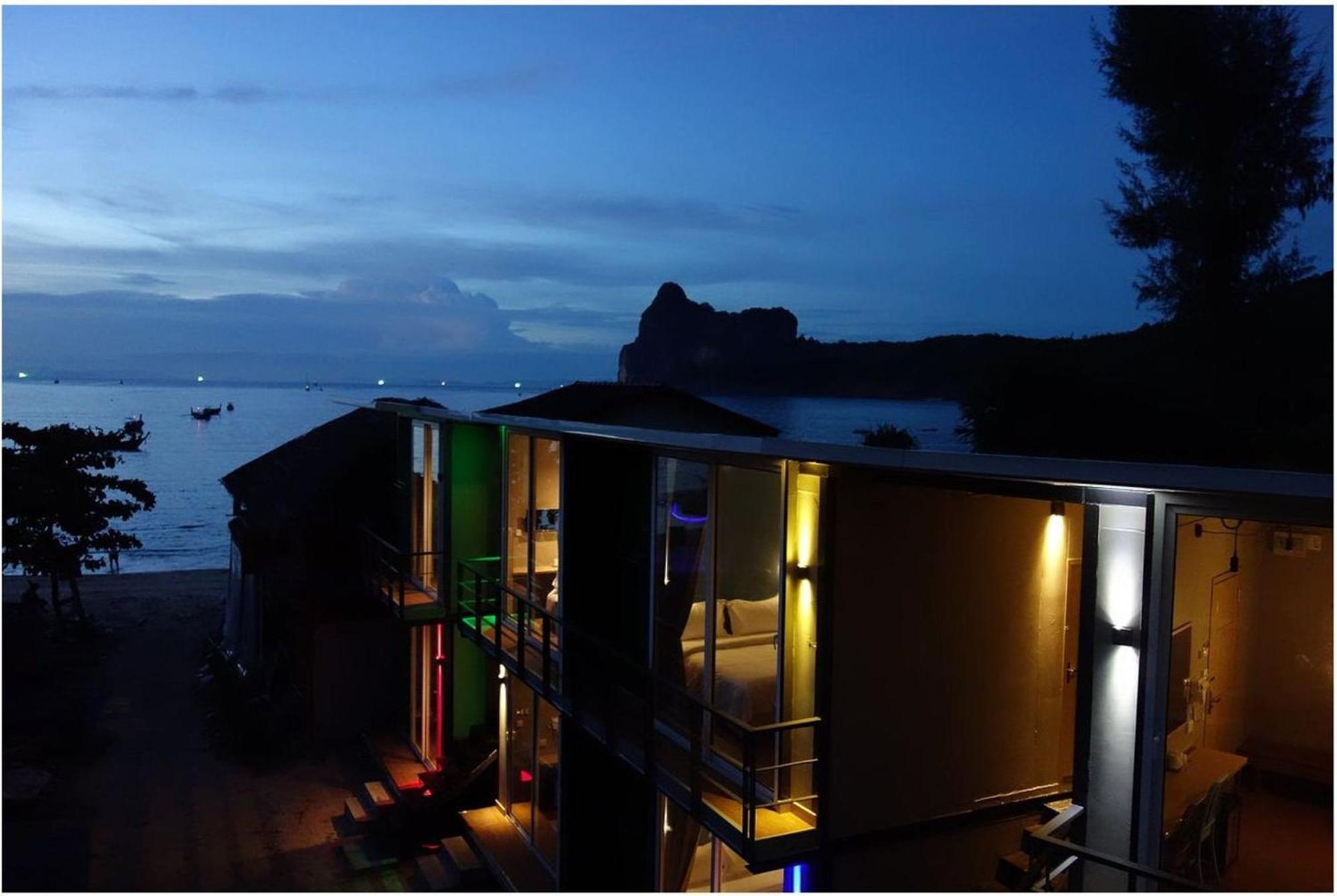 The Beacha Club Hotel Phi Phi-eilanden Buitenkant foto